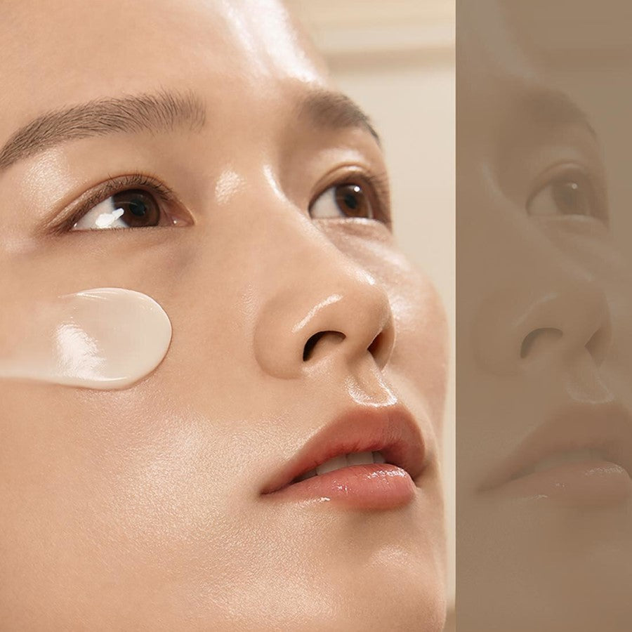 Applying SULWHASOO Overnight Vitalizing Mask Mini | K-Beauty Blossom USA