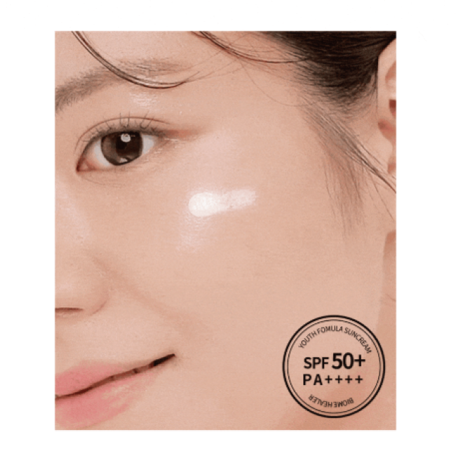 REJURAN SPF50+ sunscreen texture